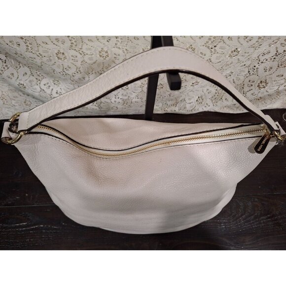 Michael Kors Fulton Large Hobo Bag in "Vanilla" Peebled Leather/Pre-owned, Good - Picture 3 of 9